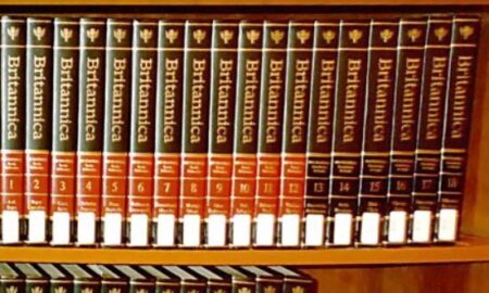 Difference between General encyclopedia and Subject encyclopedia General encyclopedia and Subject encyclopedia